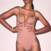 Le Stretch Lace Bodysuit
